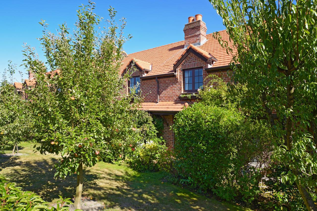 Compass Cottage - Monaco Resort Нелсън Екстериор снимка